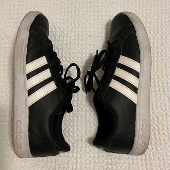 Adidas Classic Black with White Stripes Shoes - Picture 5 of 7